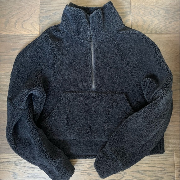 NWOT Lululemon Scuba Oversized Fleece Funnel Neck
Black M/L - Picture 6 of 8